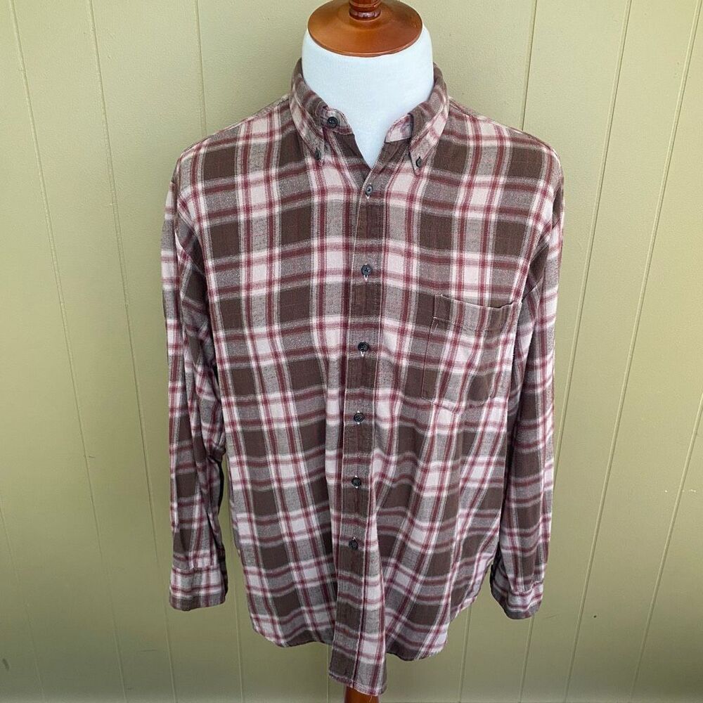 Towncraft men L button down plaid pocket flannel shirt brown /white